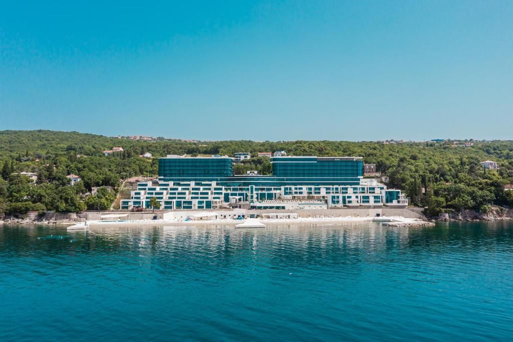 Гостиничный комплекс «Hilton Rijeka Costabella Beach Resort & Spa» фото 0