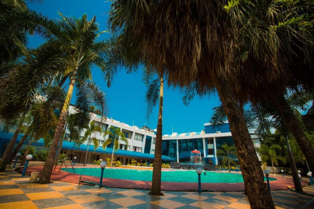 Silver Sands Beach Resort фото 23