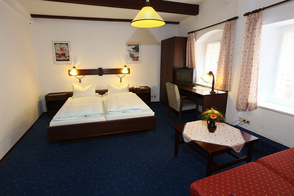 Hotel Roter Hahn - Bed & Breakfast фото 12