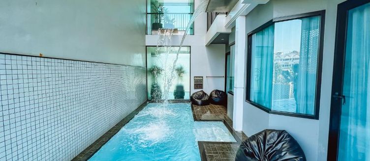 Фото отеля Ratri Hotel Phuket Old Town
