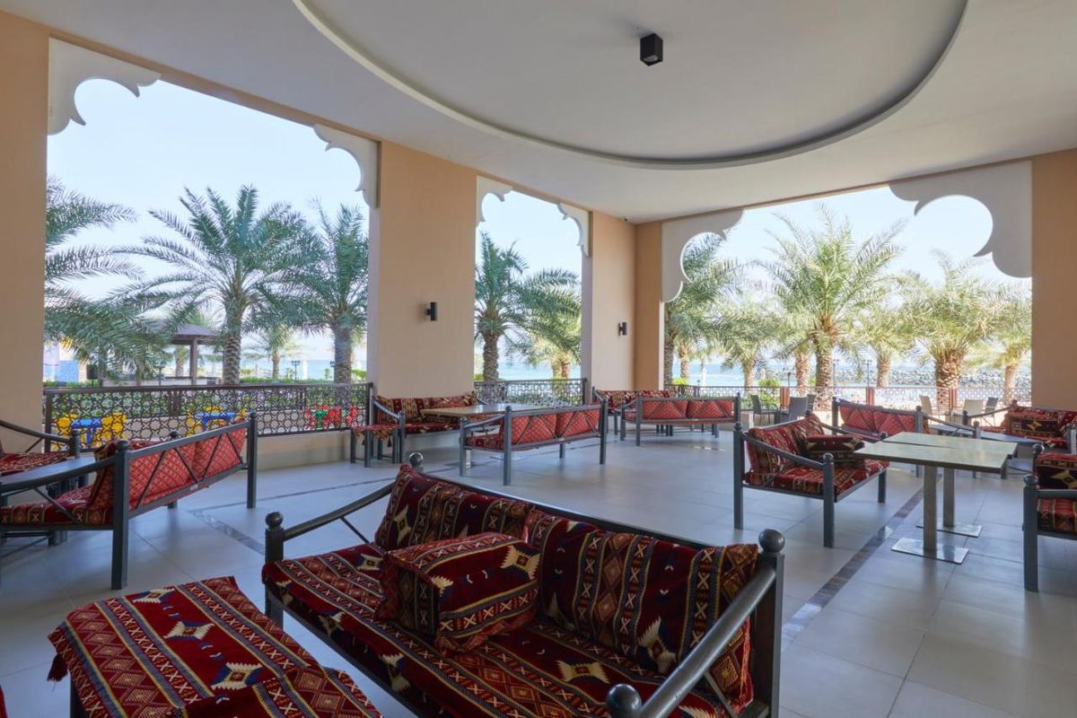 Al Bahar Hotel & Resort фото 12