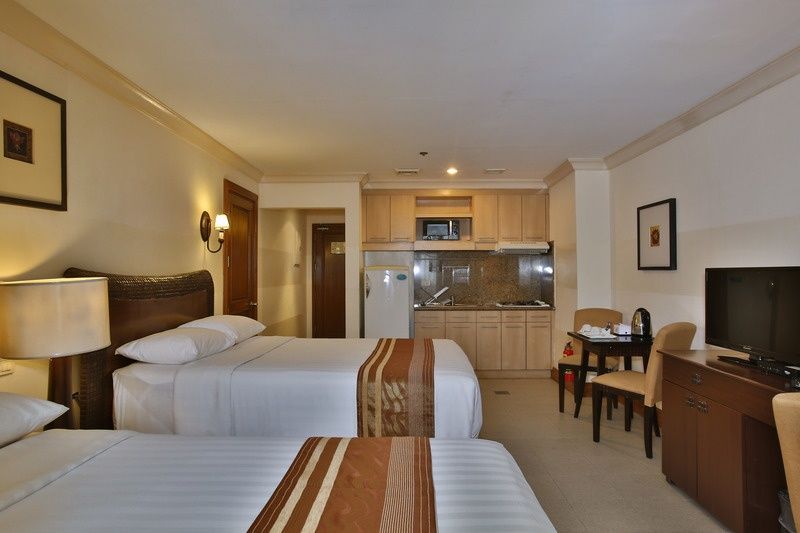 Crown Regency Suites Mactan фото 22