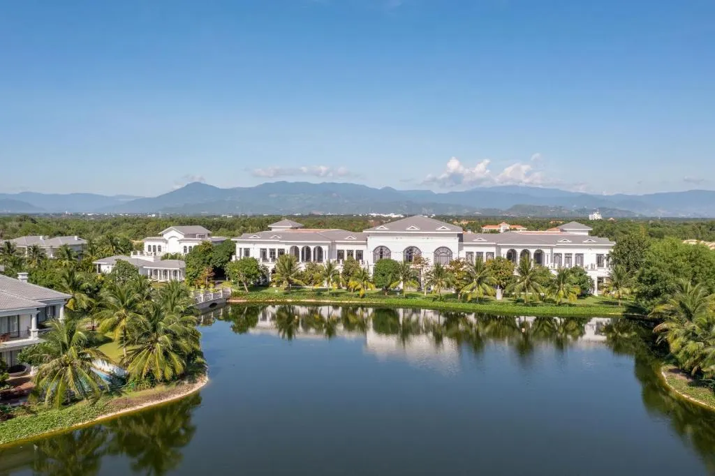 Melia Vinpearl Cam Ranh Beach Resort фото 30