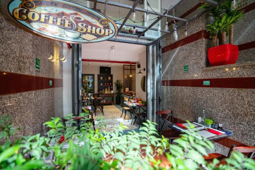 Little Saigon Boutique Hotel фото 12