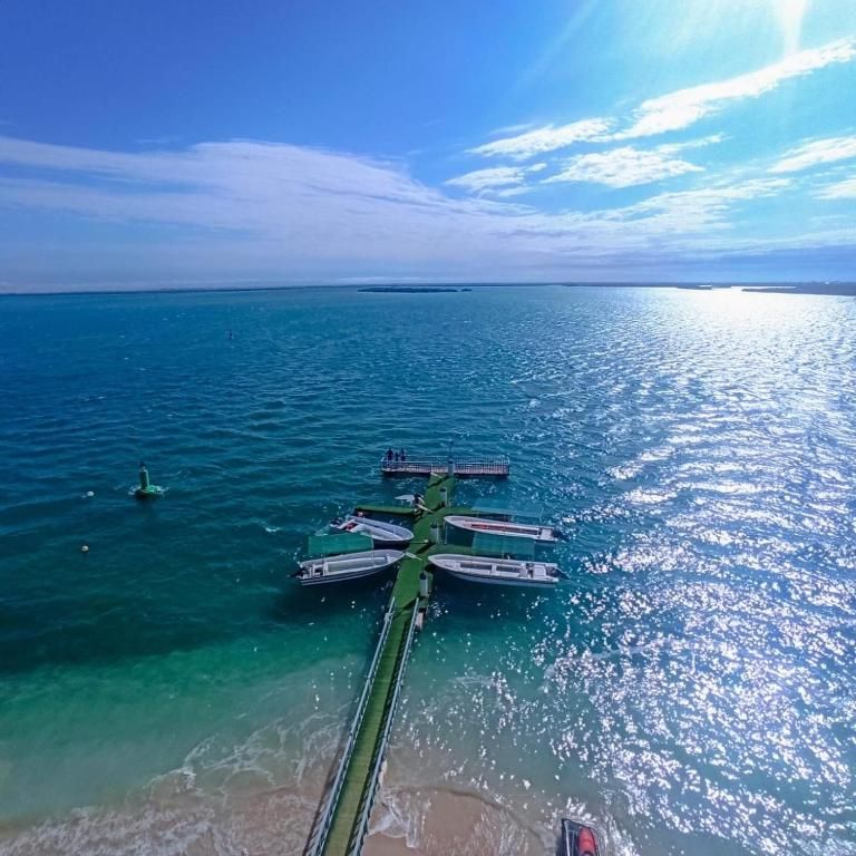 Flamingo Beach Resort фото 181