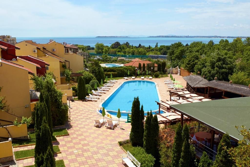 Holiday Village Yalta фото 2