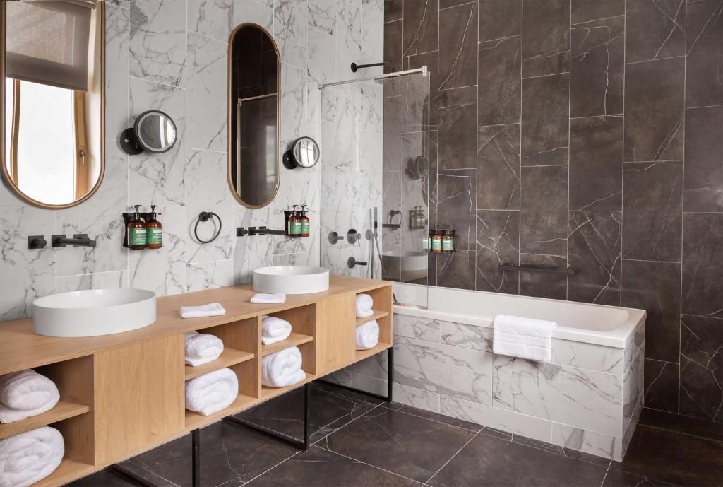 The Basilian Minsk, Curio Collection By Hilton фото 33