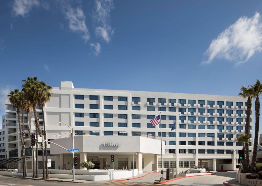 DoubleTree Suites by Hilton Santa Monica фото 19