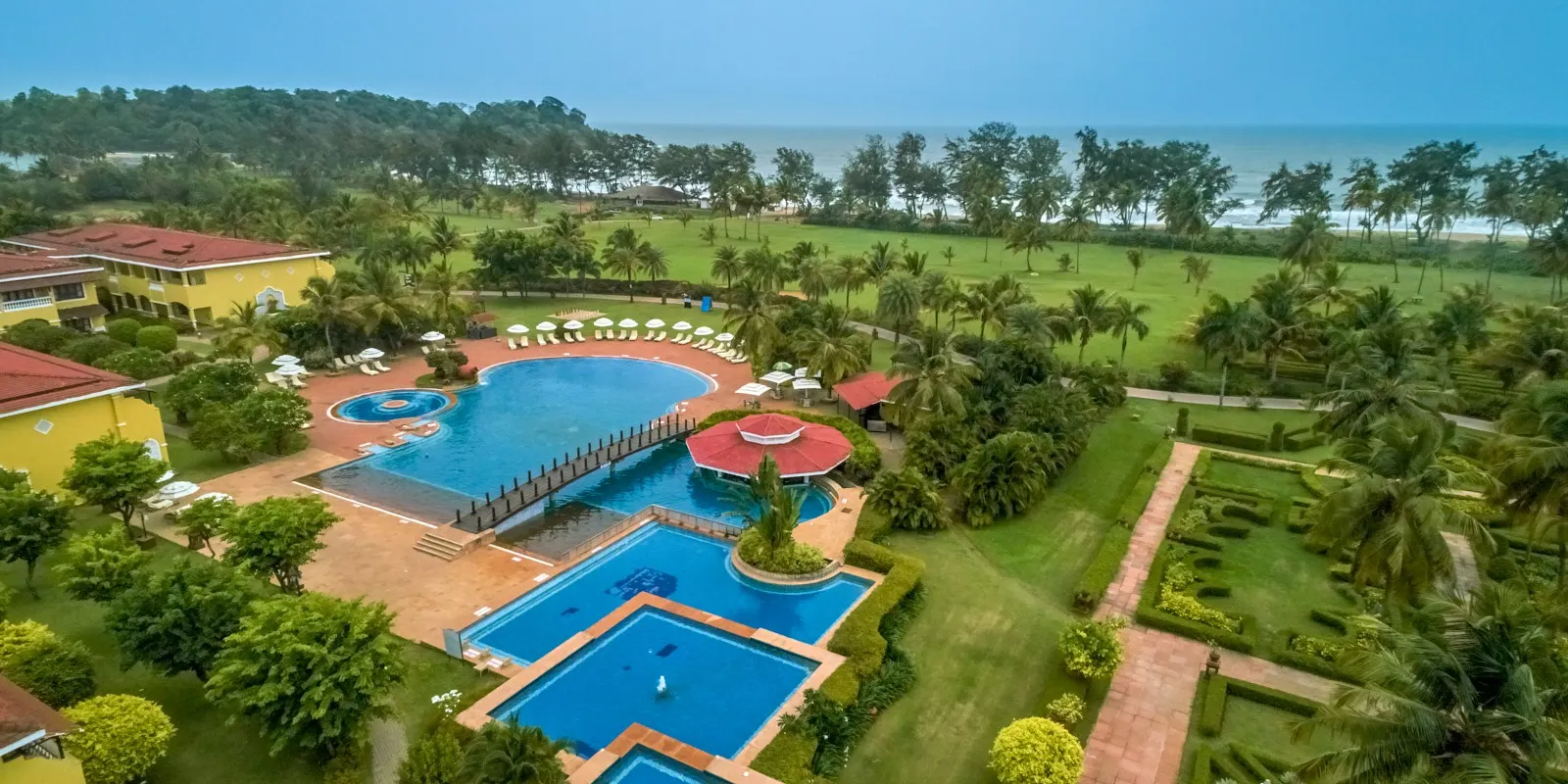 The LaLiT Golf & Spa Resort Goa фото 0