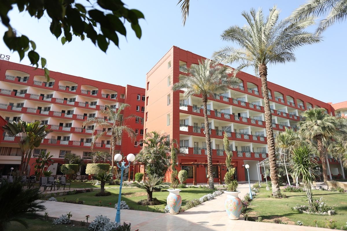 Boudl Grand Pyramids фото 11