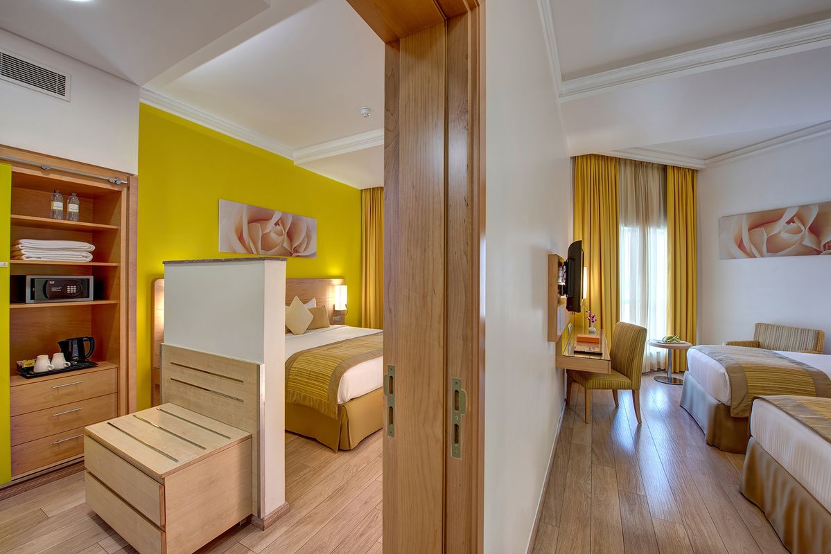 Al Khoory Executive Hotel, Al Wasl фото 29