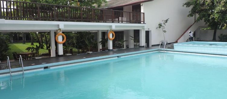 Фото отеля Catamaran Beach Hotel
