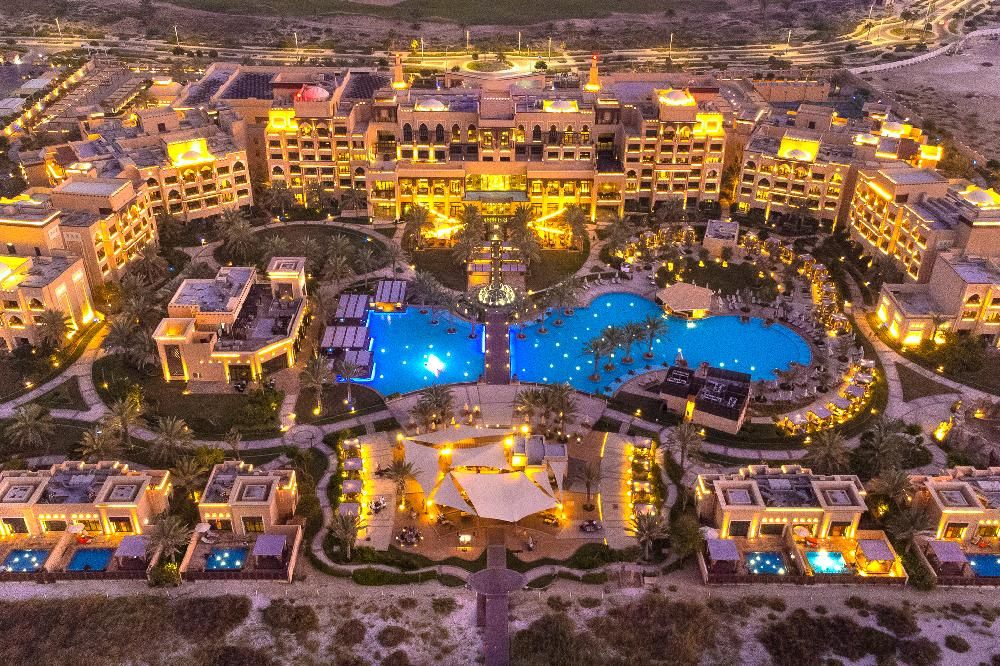 Saadiyat Rotana Resort and Villas фото 38