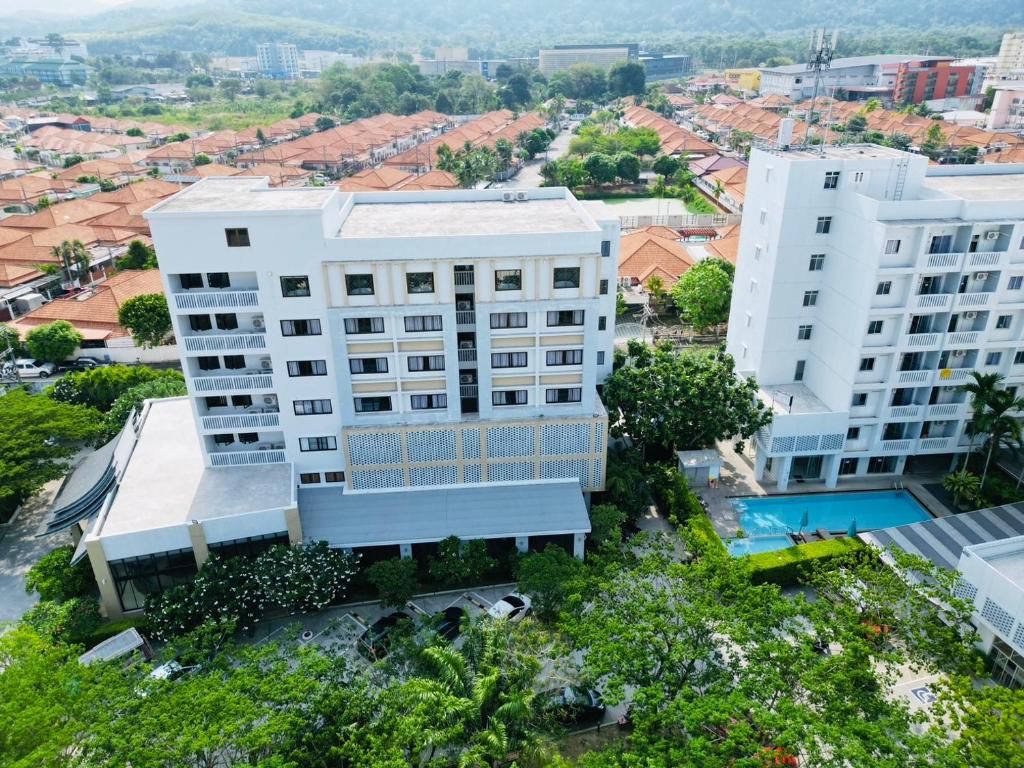 Recenta Suite Phuket Suanluang фото 38