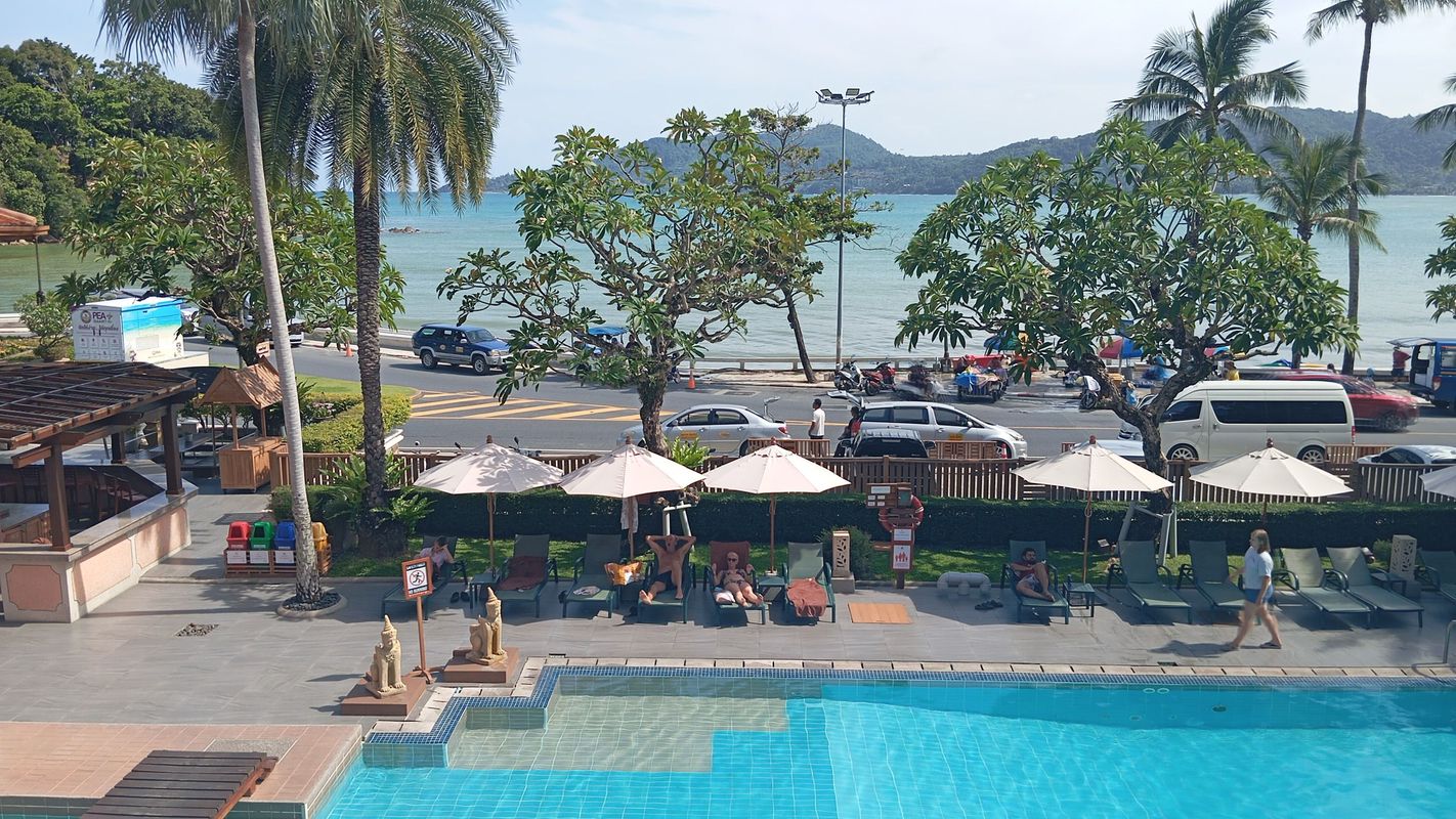 Seaview Patong Hotel фото 40