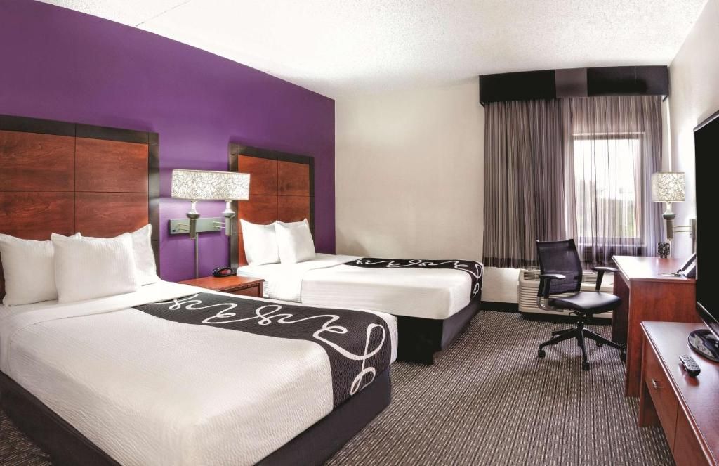 La Quinta Inn & Suites Miami Airport East фото 20