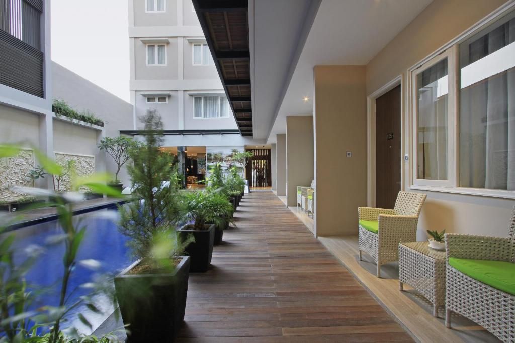 Ohana Hotel Kuta фото 6