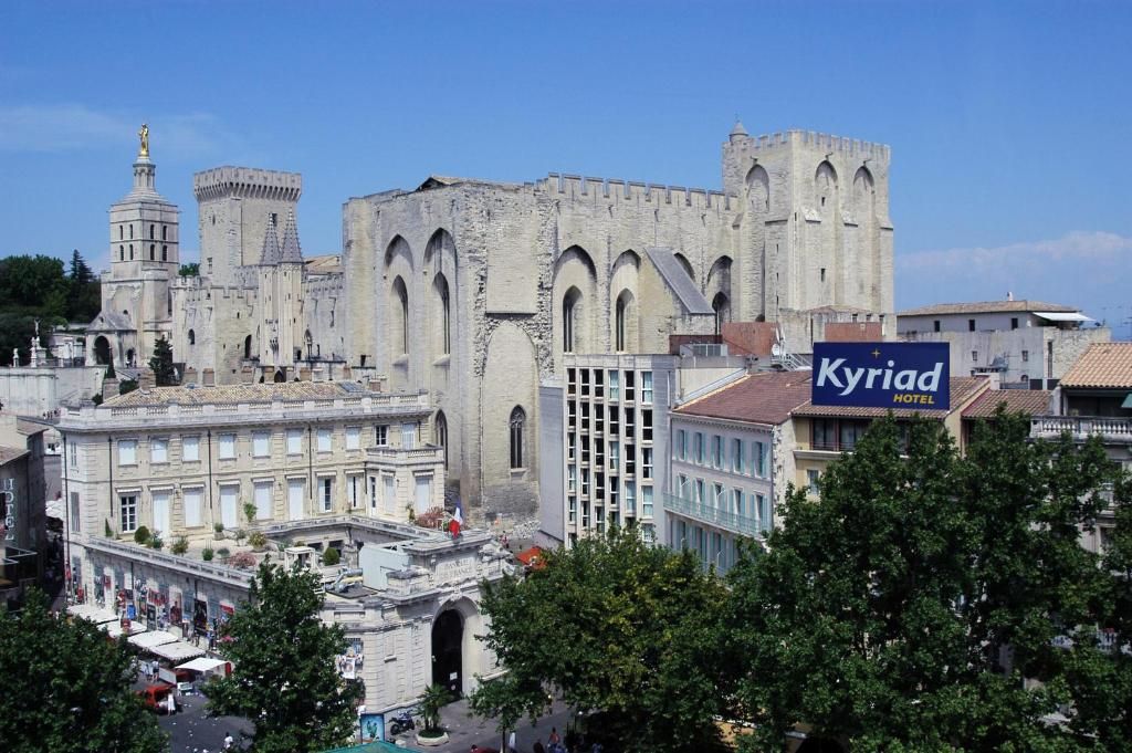 Kyriad Avignon - Palais des Papes фото 17