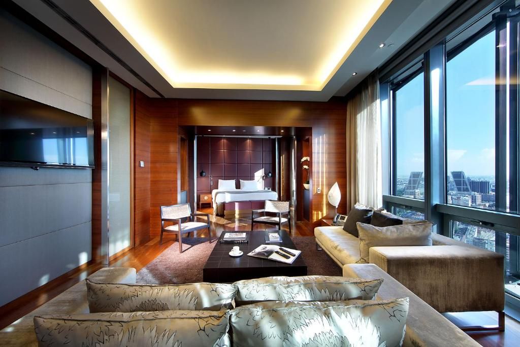 Eurostars Madrid Tower фото 35