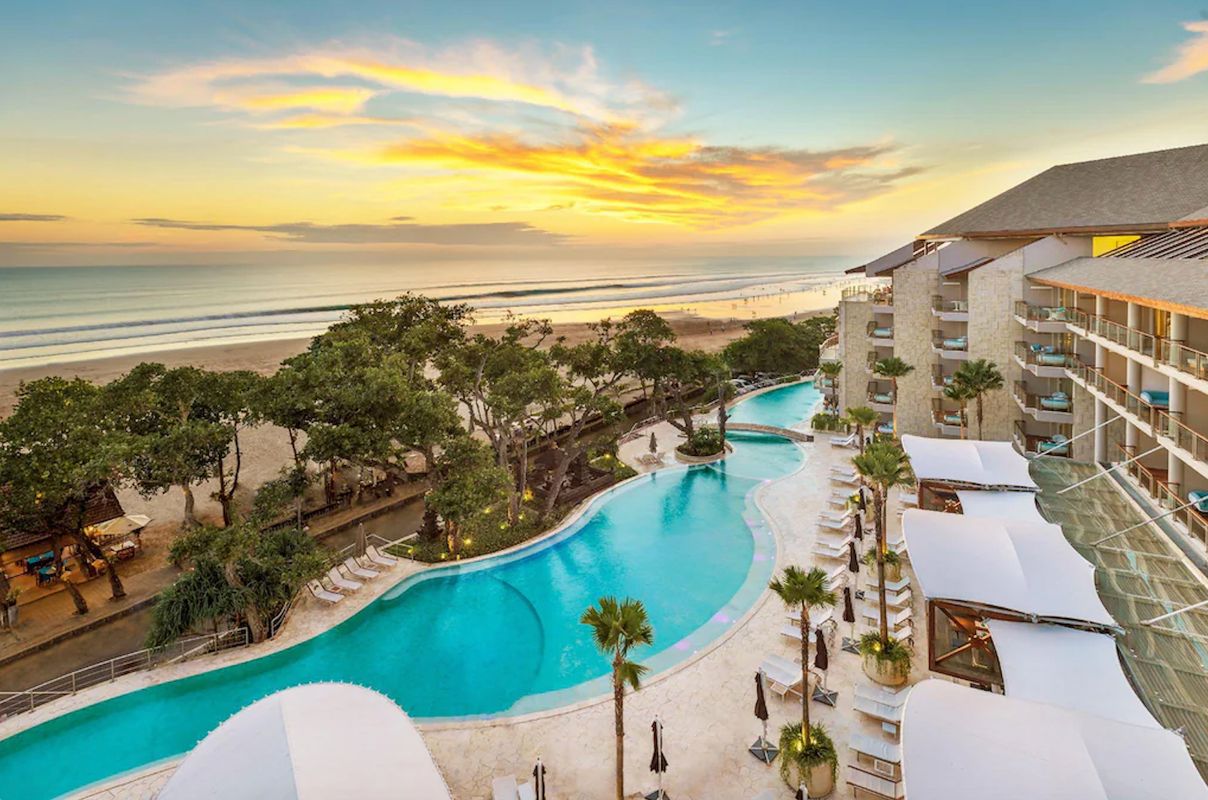Double-Six Luxury Hotel Seminyak фото 0
