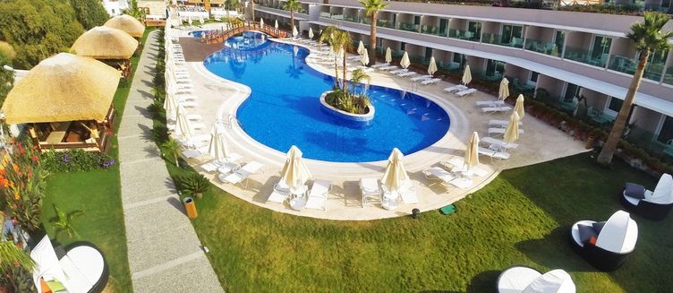 Фото отеля Bellazure Hotel