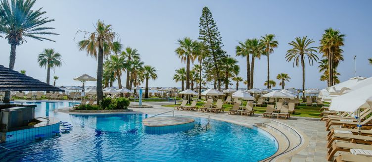 Фото отеля Golden Bay Beach Hotel