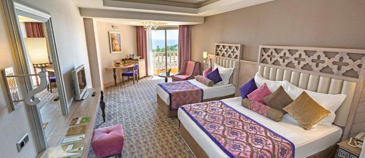 Фото отеля Royal Alhambra Palace