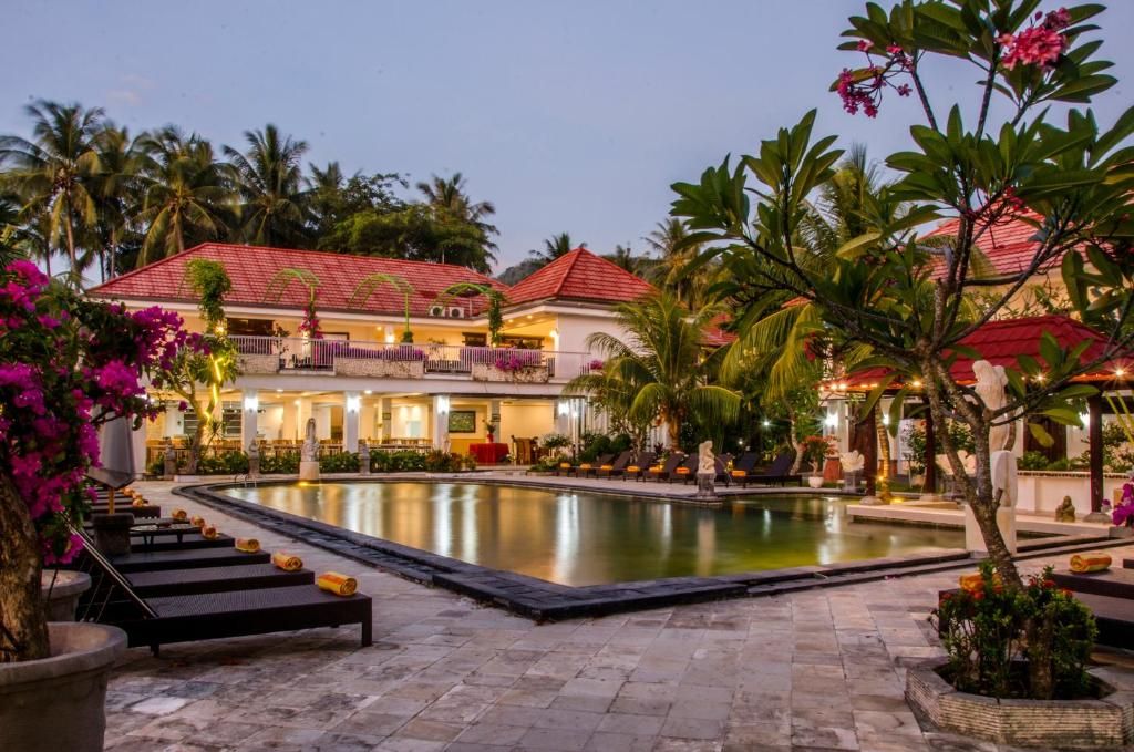 Puri Saron Hotel Senggigi фото 36
