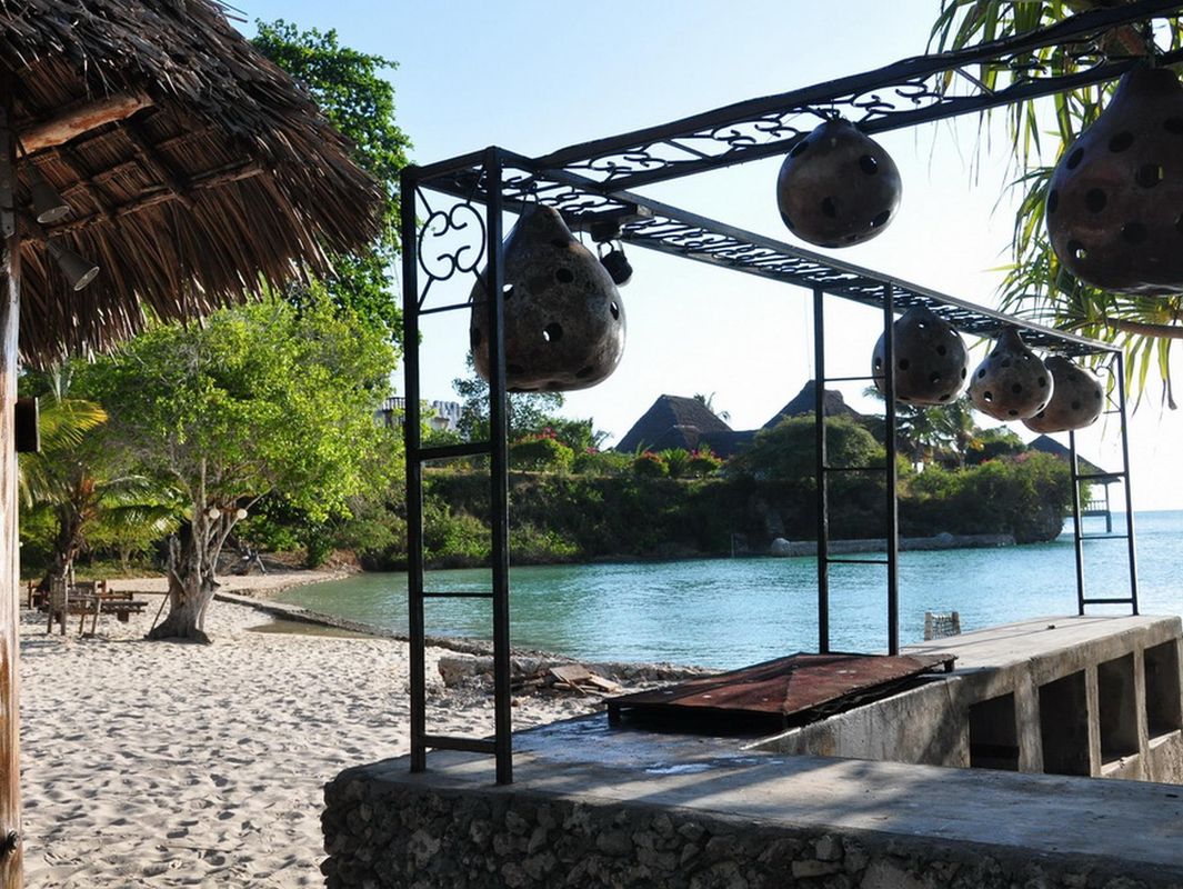 Chuini Zanzibar Beach Lodge фото 37