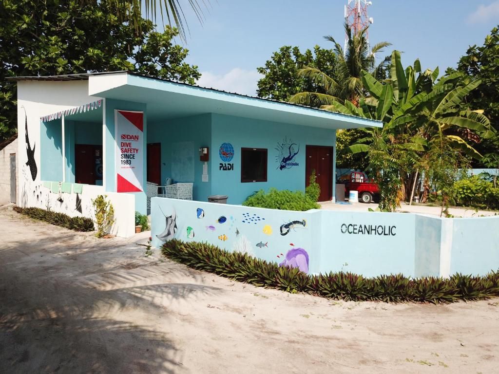 Guest House «Whitesand Dhigurah Guest House» фото 25