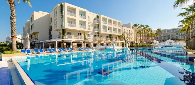 Фото отеля La Blanche Resort