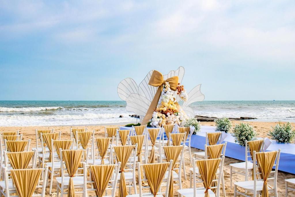 Lan Rung Beach Resort фото 43