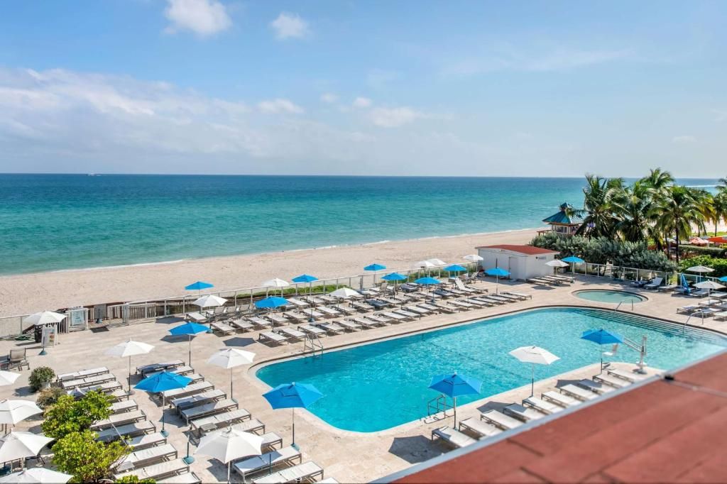 Ramada Plaza Marco Polo Beach Resort фото 22