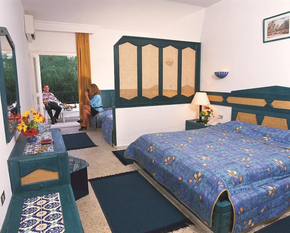 Hotel El Fell фото 2