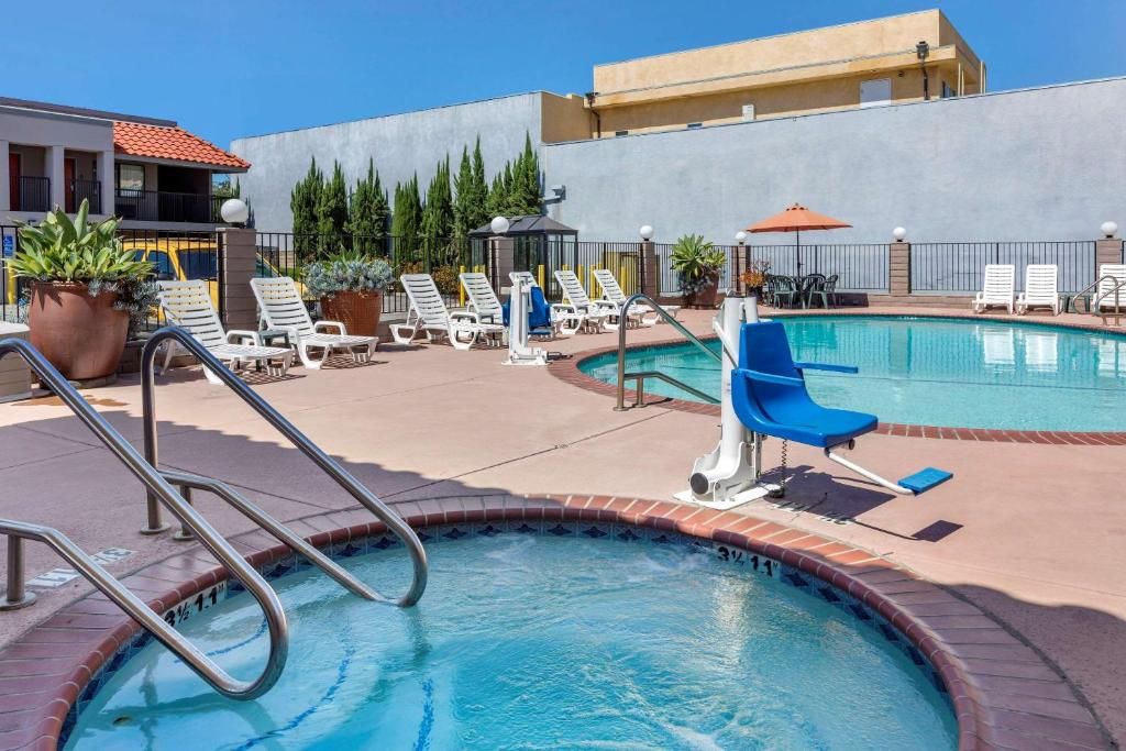 Comfort Inn Near Old Town Pasadena in Eagle Rock CA фото 52