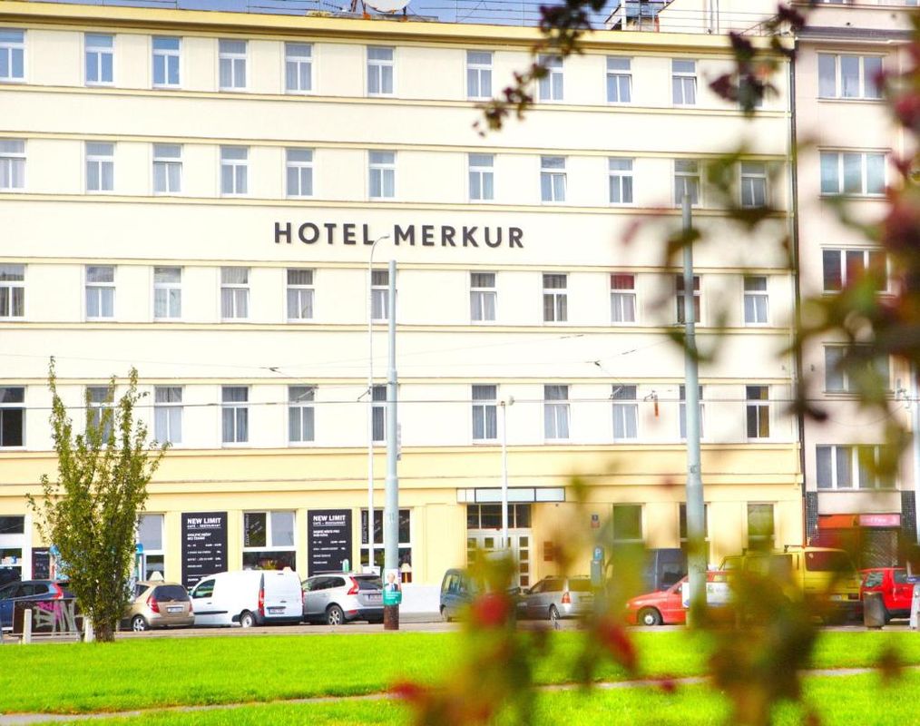 Hotel Merkur - Czech Leading Hotels фото 0