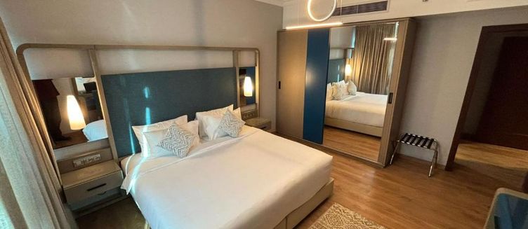 Фото отеля Nile Suites Plaza Hotel Apartments