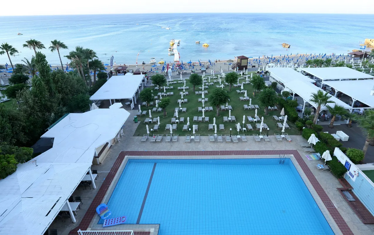 Iliada Beach Hotel фото 1