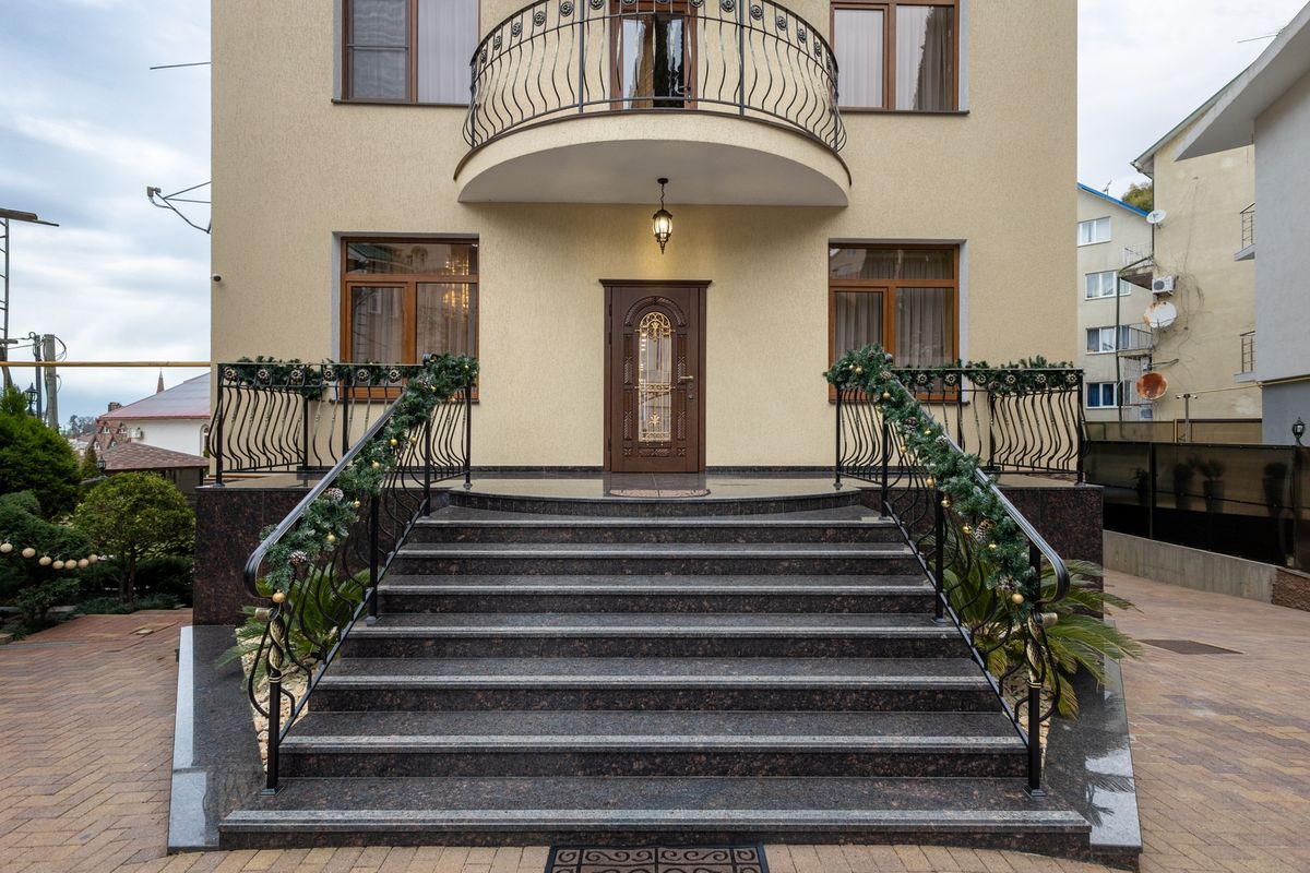 Golden House фото 44