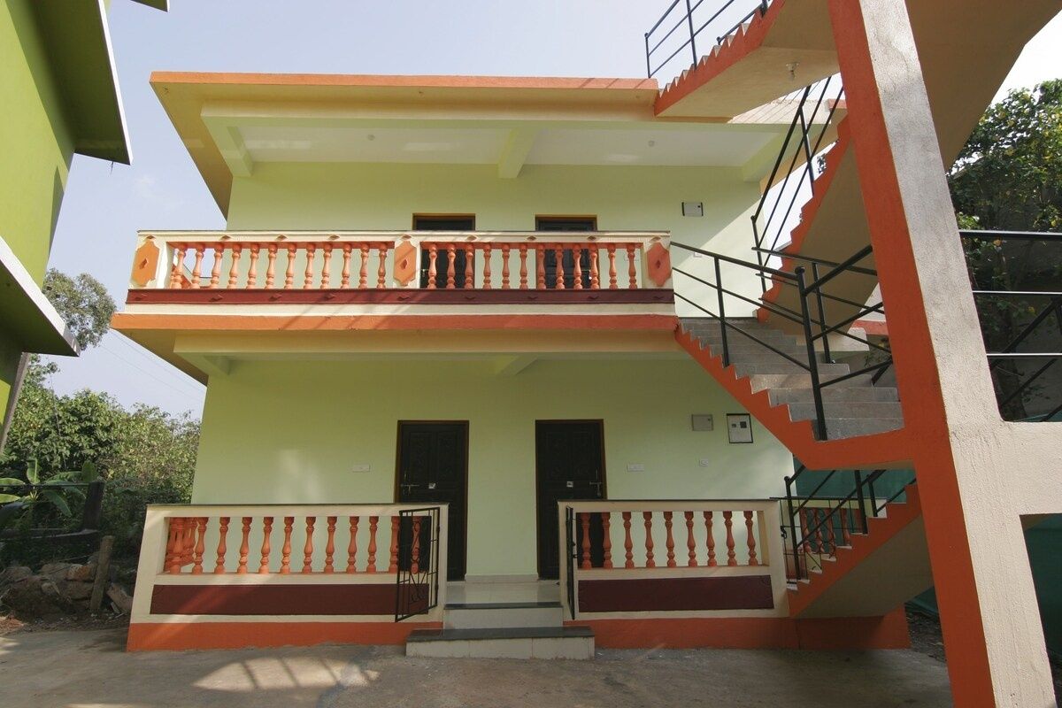 Rudra Holidays Guest House фото 0