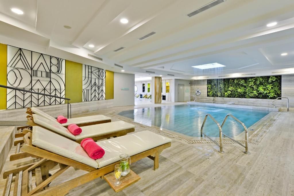 Napa Mermaid Hotel & Suites фото 45