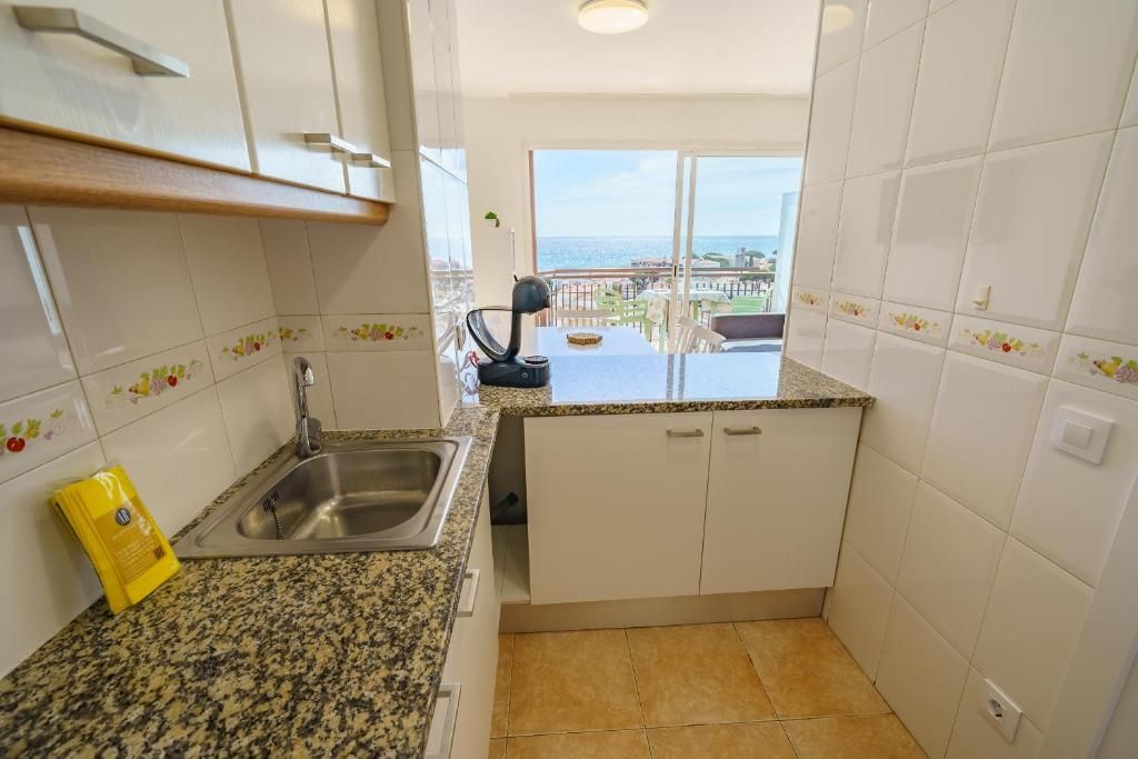 Apartamentos AR Easy Europa Sun фото 21