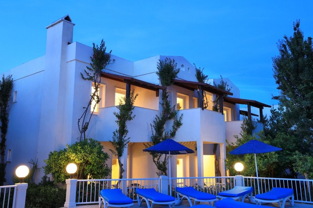 Апарт-отель «Summer Garden Suites & Beach» фото 16