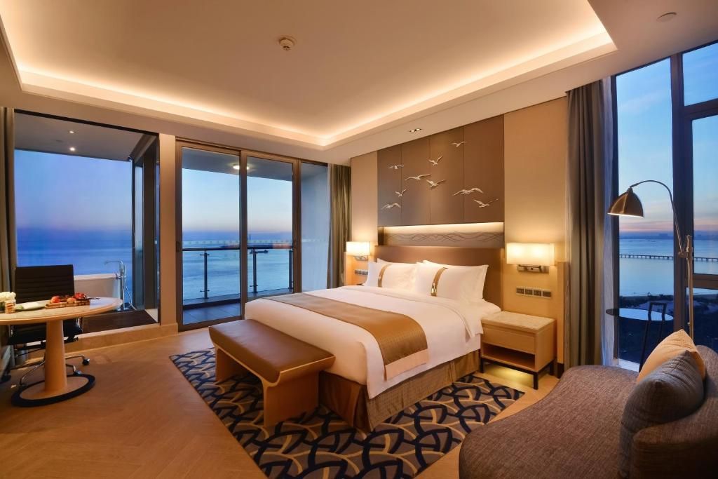 Holiday Inn Haikou West Coast by IHG фото 35