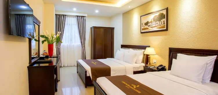Фото отеля Ambassador Saigon Hotel