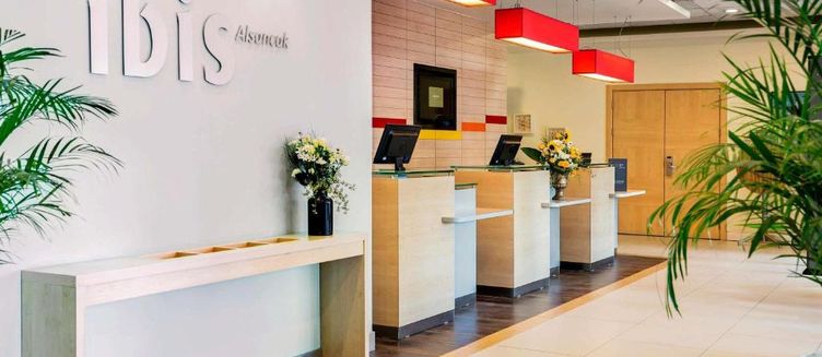 Фото отеля Ibis Izmir Alsancak