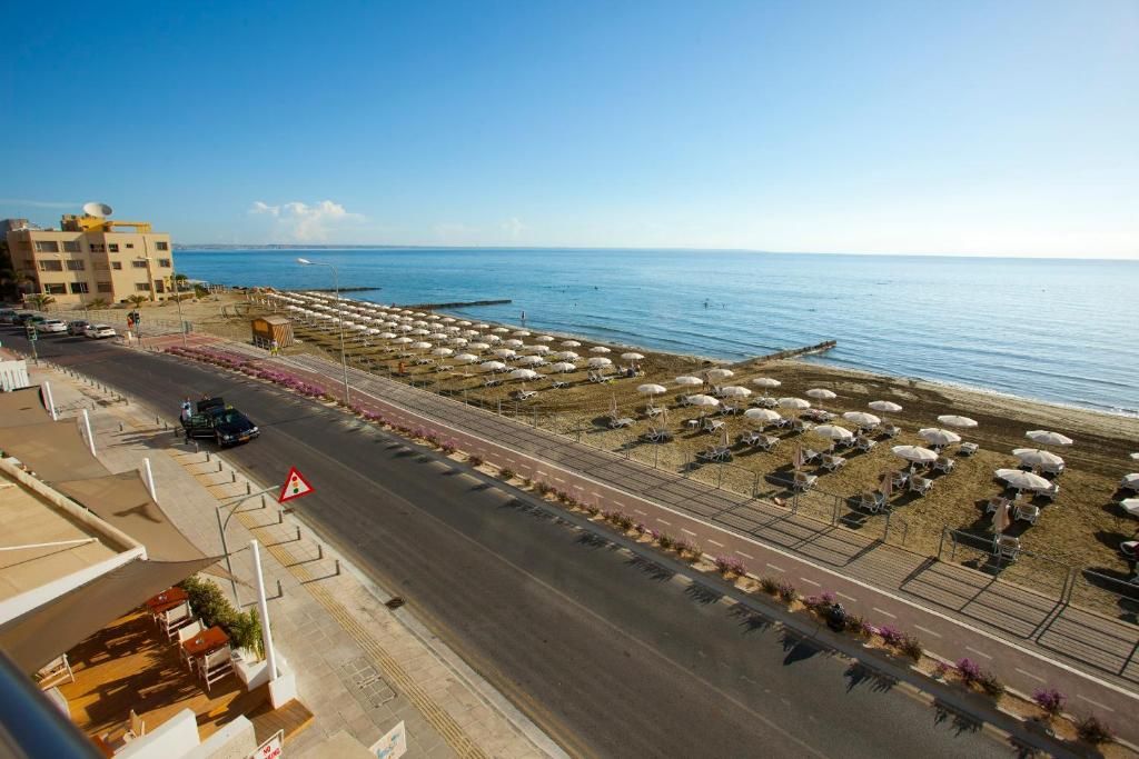 Costantiana Beach Hotel Apartments фото 27