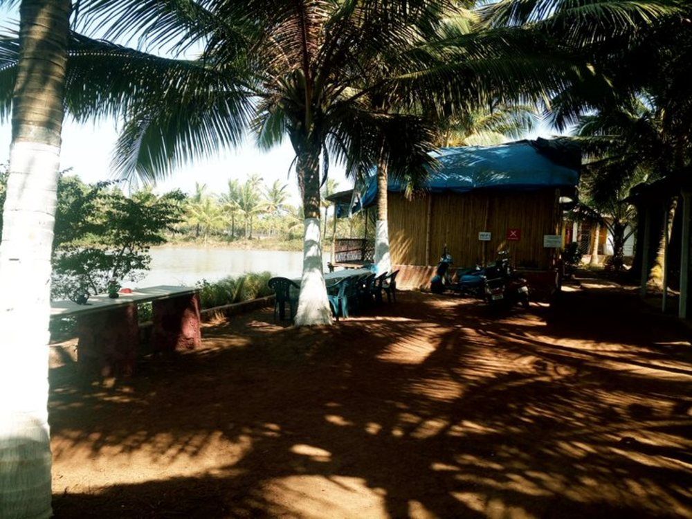 Om Lake Resort фото 33