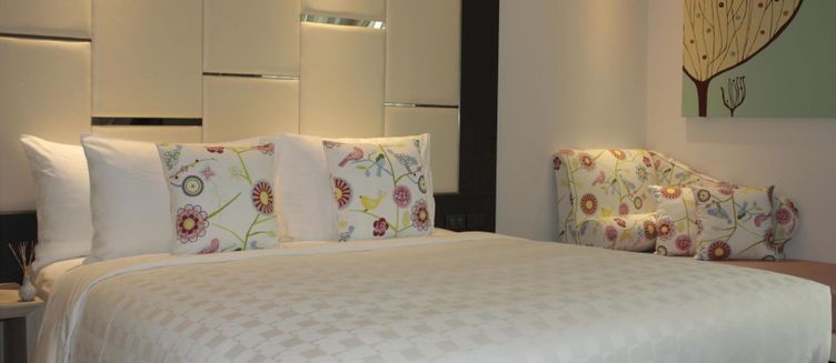 Фото отеля Hotel Clover Asoke