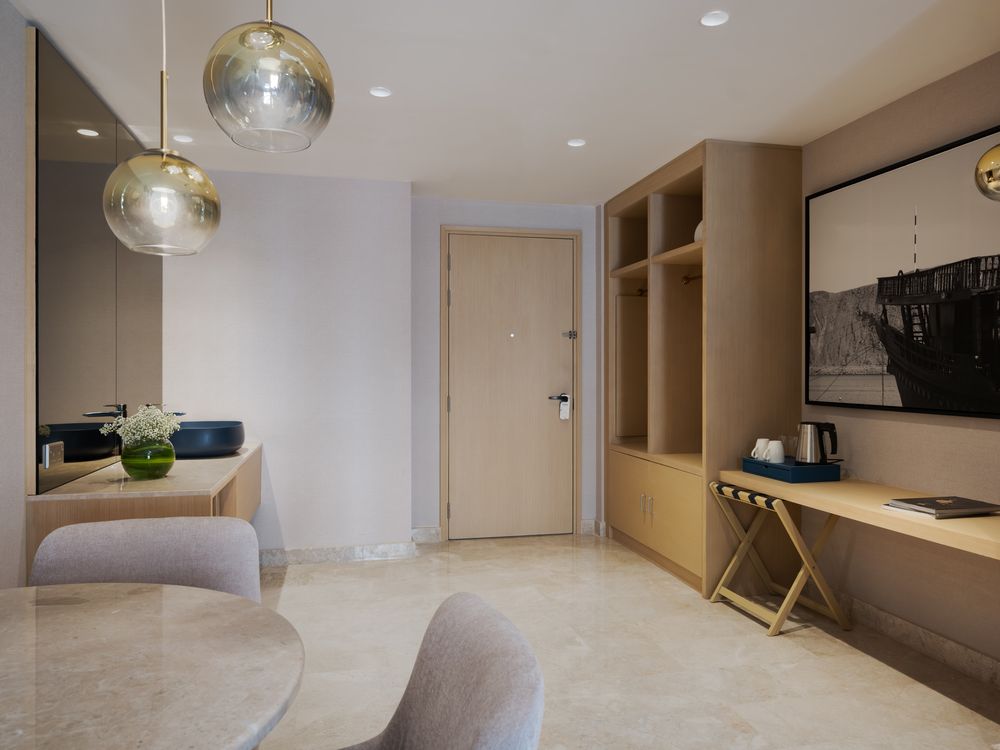 Maani Muscat Hotel & Suites фото 42